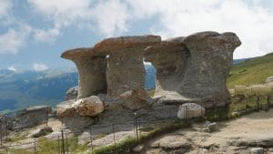 Babele – Forme stâncoase uimitoare și un simbol al Bucegilor
