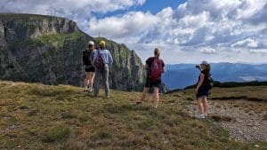 Drumeții în Munții Bucegi – Rute populare și secrete ale muntelui