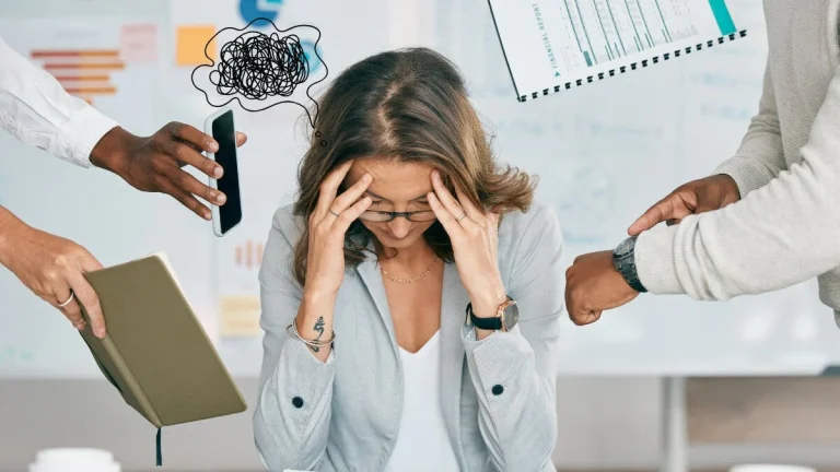 Cum gestionezi eficient oboseala digitală Cum gestionezi eficient oboseala digitală