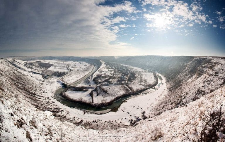 Descoperă Moldova
