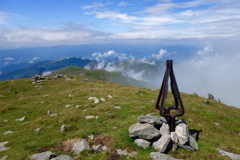 Trasee montane în apropiere de Sibiu: Făgăraș, Cindrel și Lotru Trasee montane în apropiere de Sibiu
